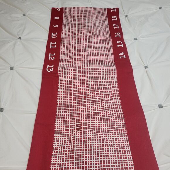 NWOT Threshold 25 Days of Christmas Advent Calendar Table Runner Date 14x72” - Picture 7 of 7